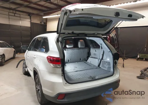 2017 Toyota Highlander Le from USA, damaged, VIN 5TDBZRFH2HS423784